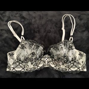 Victoria’s Secret 34B unlined Demi bra